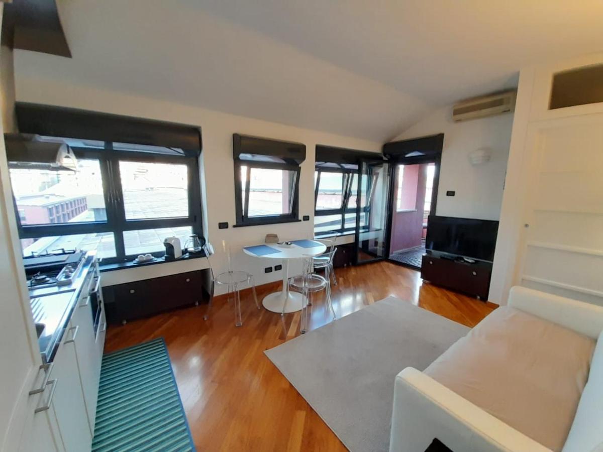 ジェノヴァBilocale Vista Mare Con Terrazzo-Porto Antico- Parcheggio Scontatoアパートメント エクステリア 写真